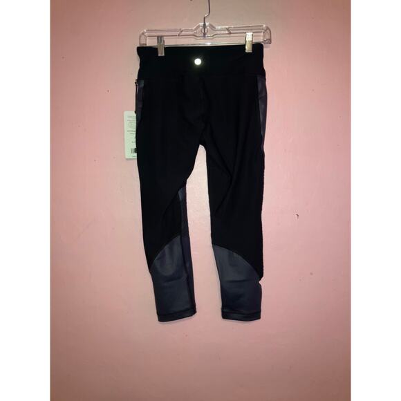NWT 90 Degrees by Reflex black Capri leggings size small - Picture 6 of 6
